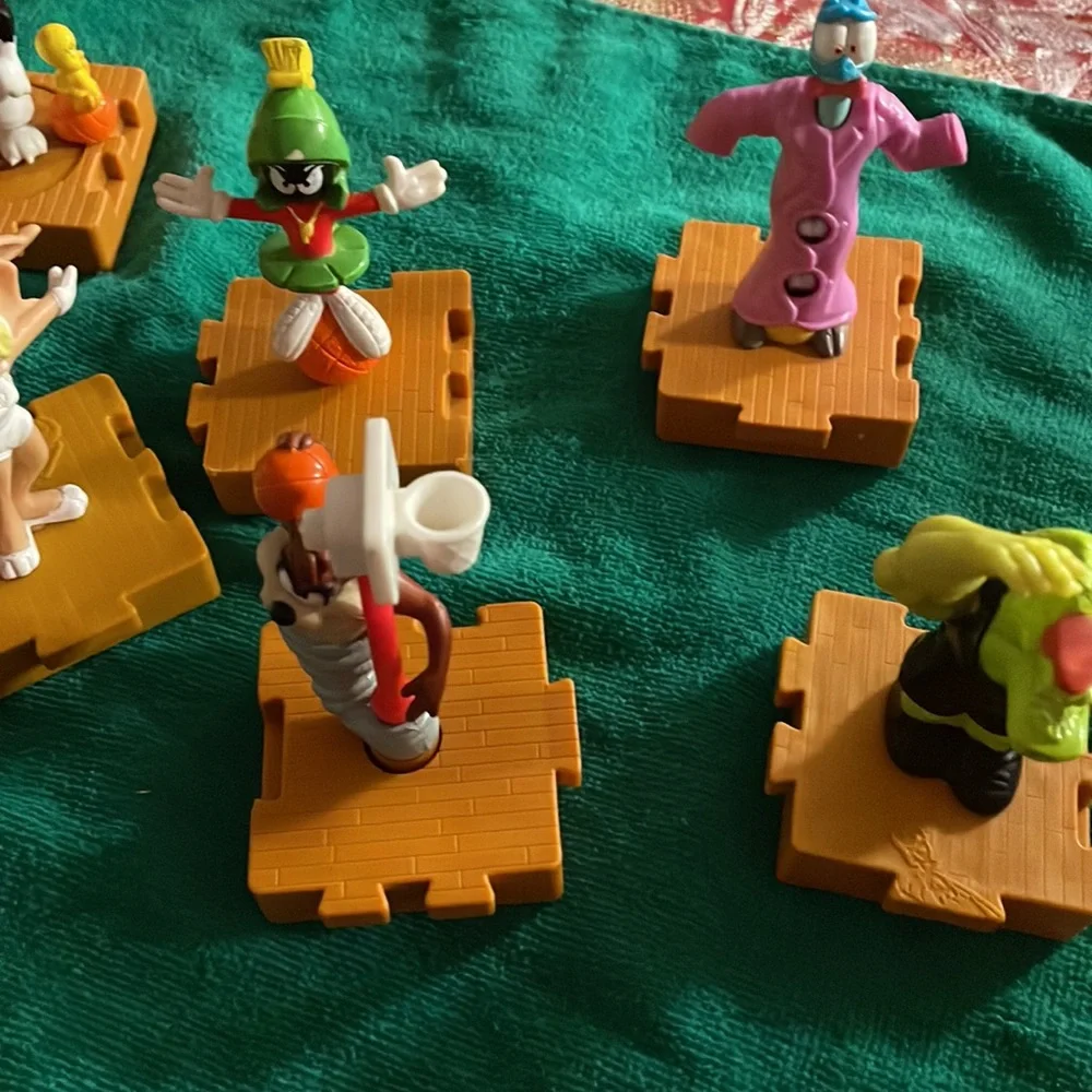 Vintage Warner Brothers Space Jam toy figurines - Looney Tunes - set of 7 (mlb)